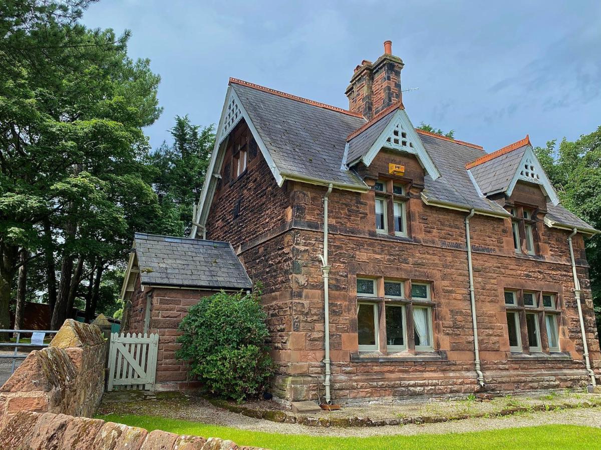 Thornton Manor - Holiday Cottages And Apartments Heswall Ngoại thất bức ảnh