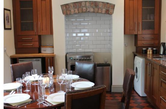 Thornton Manor - Holiday Cottages And Apartments Heswall Phòng bức ảnh