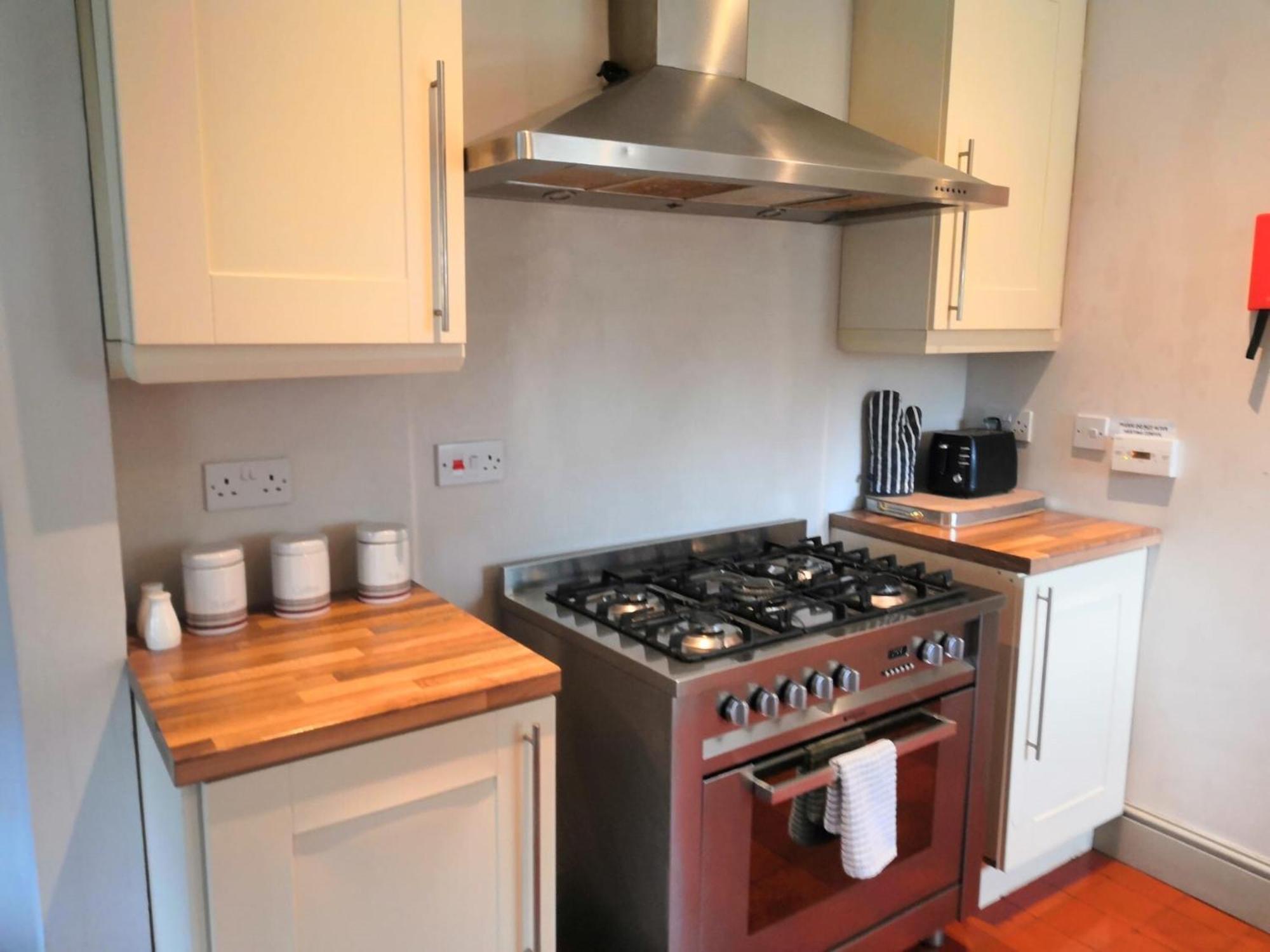 Thornton Manor - Holiday Cottages And Apartments Heswall Phòng bức ảnh